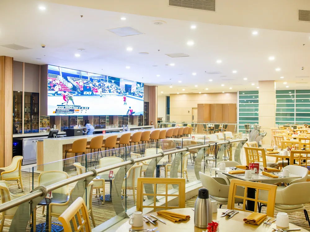 Bar CAVA 11+ONCE del Crowne Plaza Torreón