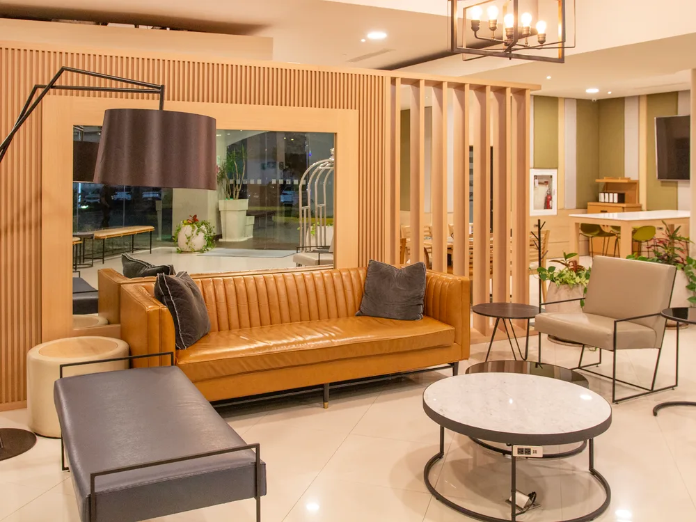 Lobby del Holiday Inn Tijuana Zona Río