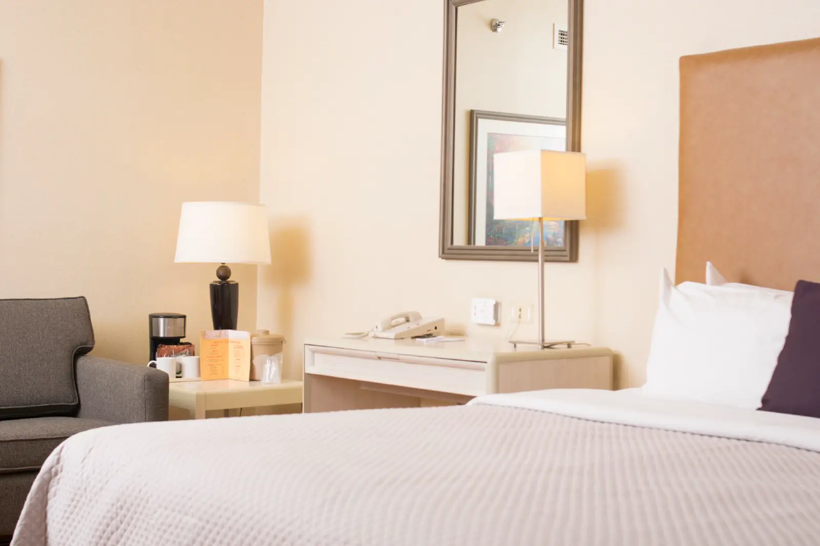 1 CAMA KING DELUXE 4 de 5