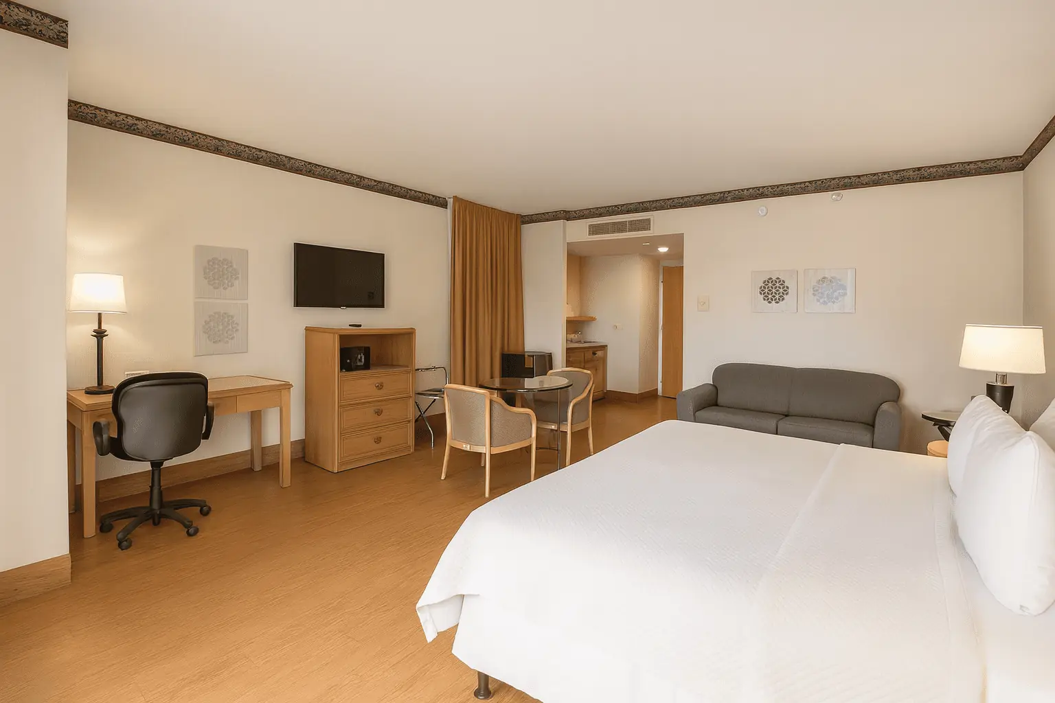 HABITACIÓN PLUS 3 de 5